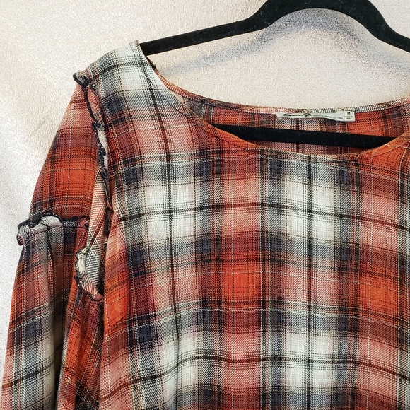 Seven7 Plaid Peplum Sleeve Blouse Medium - Picture 5 of 8